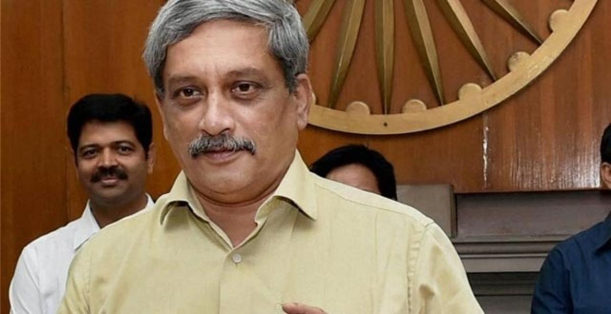 Parrikar for freedom of expression within limits